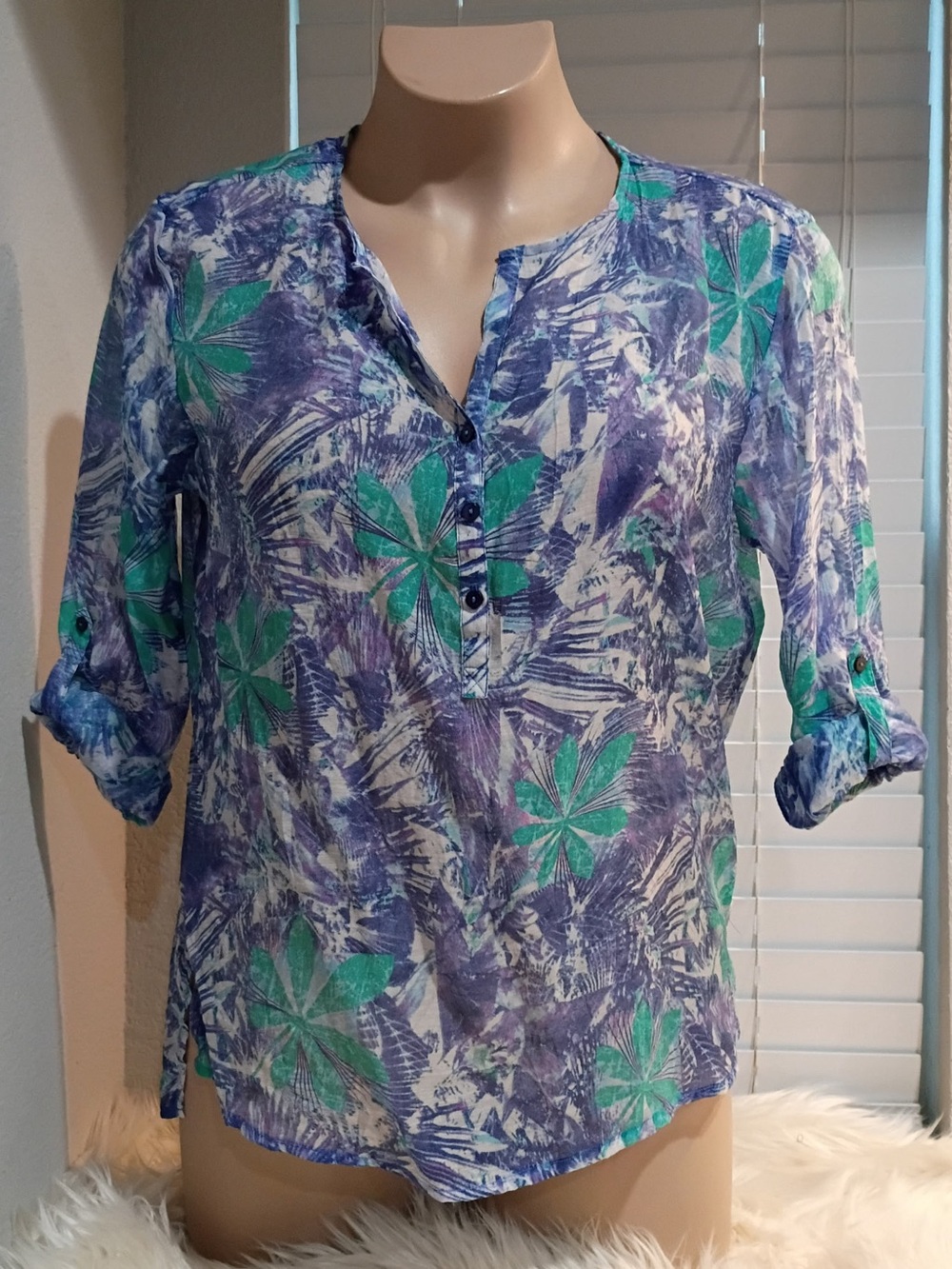 Grand & Greene Women’s XL Top